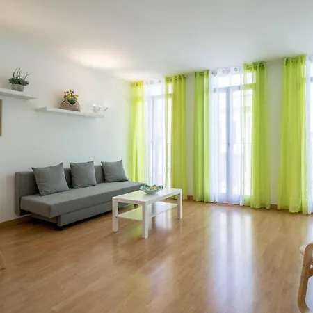 Hogar Vera Apartments&bikes アパート *