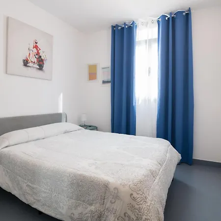 Hogar Vera Apartments&bikes バレンシア